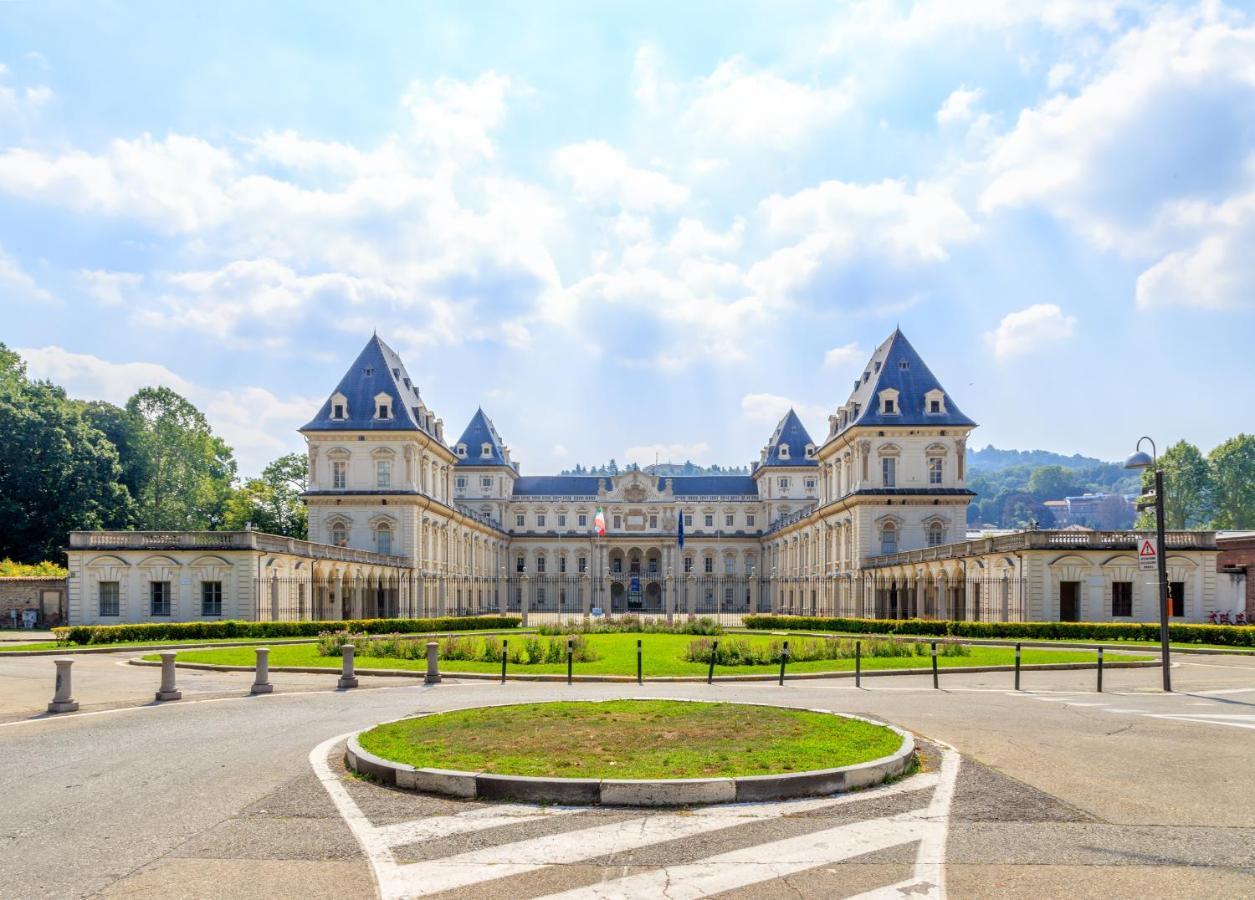 Ampia Mansarda E Terrazzo 10 Minuti Dal Centro Turim Exterior foto